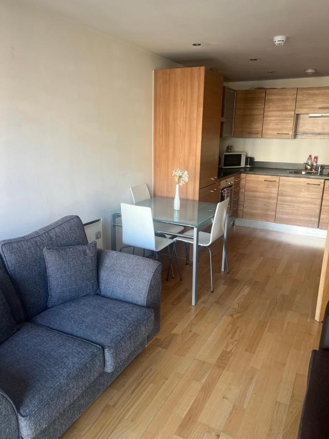 Clarance Docks Apartment Leeds  Zewnętrze zdjęcie